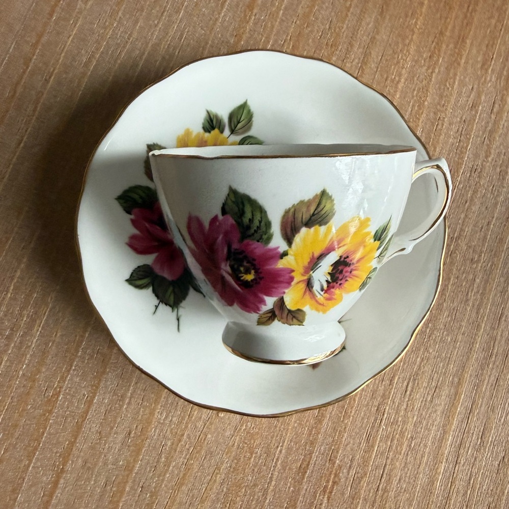Queen Anne English bone china teacup and saucer set Floral - pattern 8288
